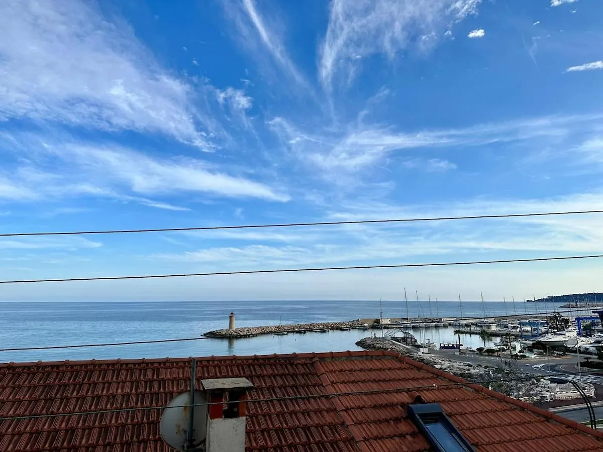 Peyronnet - Fabulous 2 Bedrooms - Sea View - Beach 2Min Away Menton 0*,  France