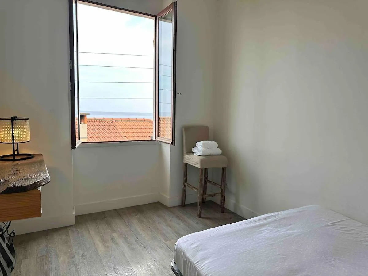 Peyronnet - Fabulous 2 Bedrooms - Sea View - Beach 2Min Away Menton 0*,  France