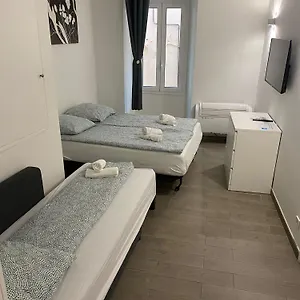 Renovated In The Heart Of The Old Town Appartamento