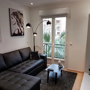 In French Riviera Appartamento